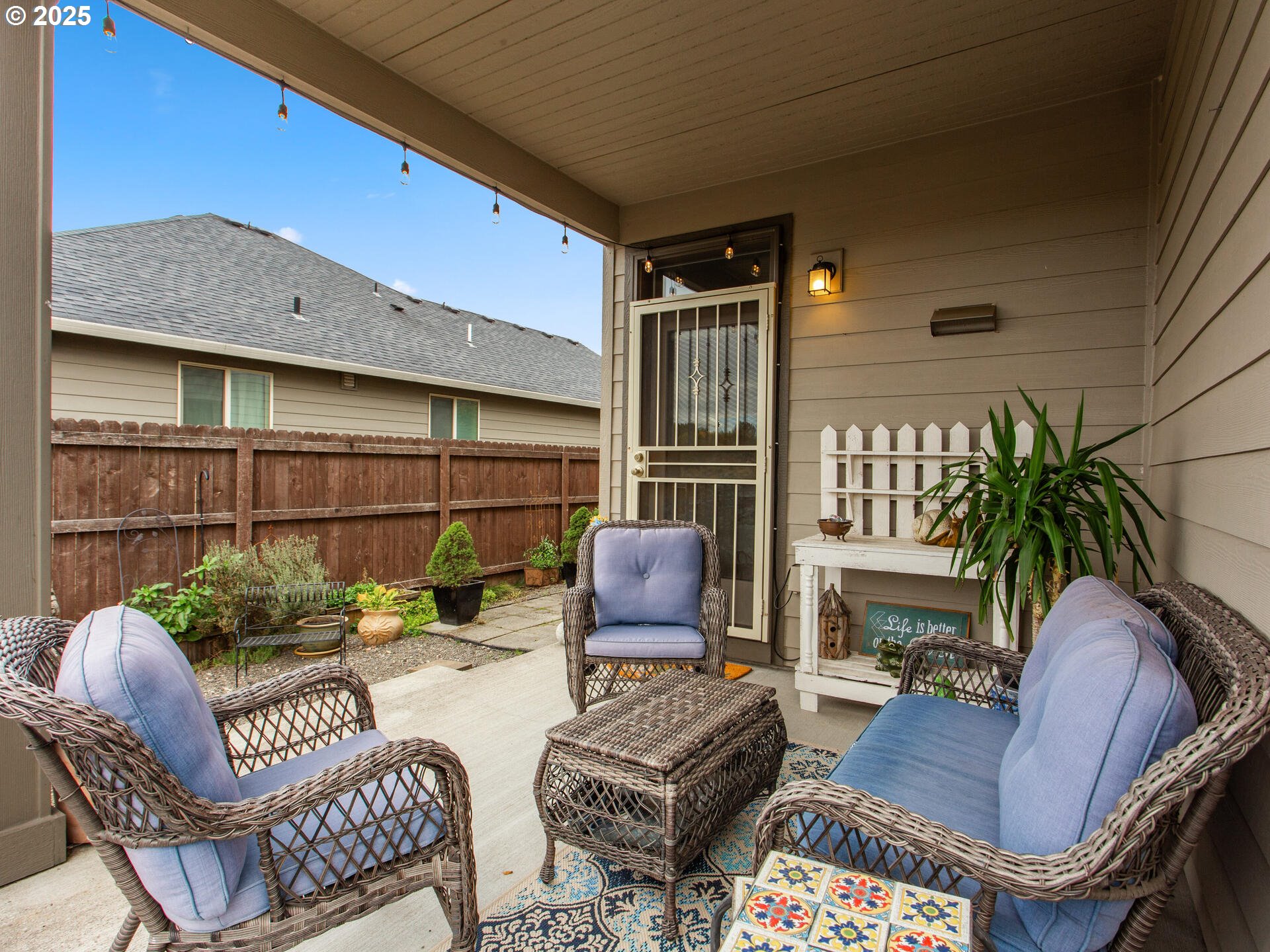 Battle Ground, Washington 98604, United States, 3 Bedrooms Bedrooms, ,2 BathroomsBathrooms,Residential,Pending,250441