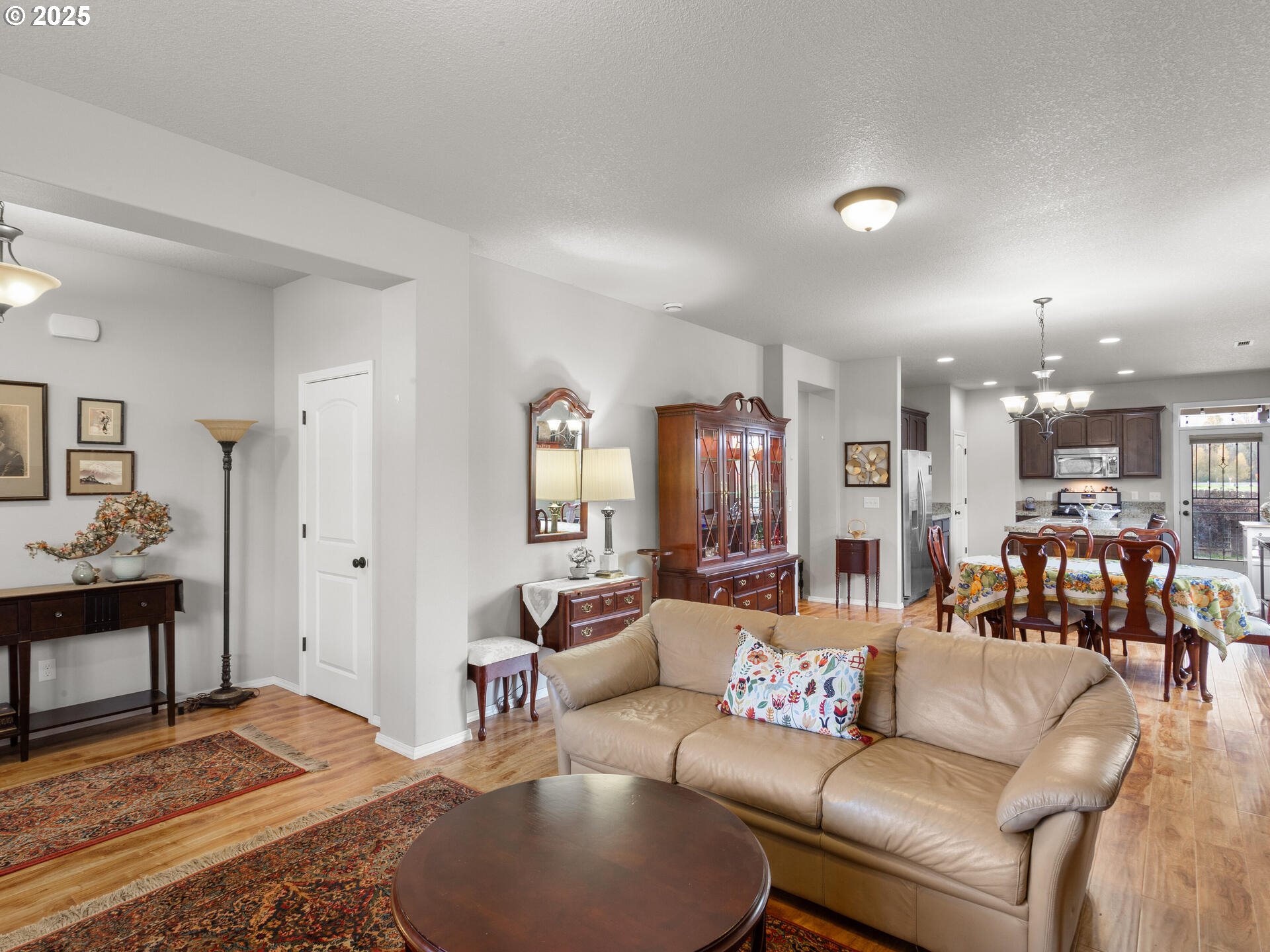 Battle Ground, Washington 98604, United States, 3 Bedrooms Bedrooms, ,2 BathroomsBathrooms,Residential,Pending,250441