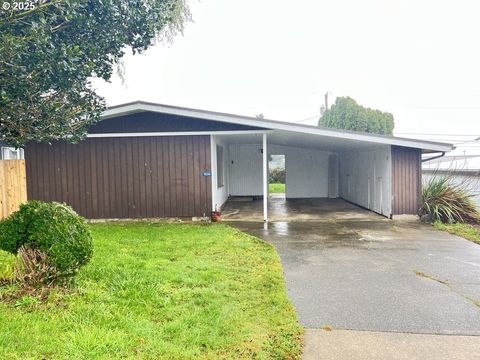 94244 3RD ST Gold Beach OR 97444