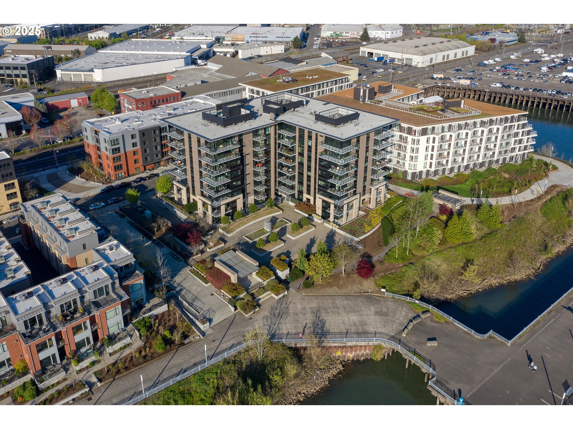 1830 NW RIVERSCAPE ST 405