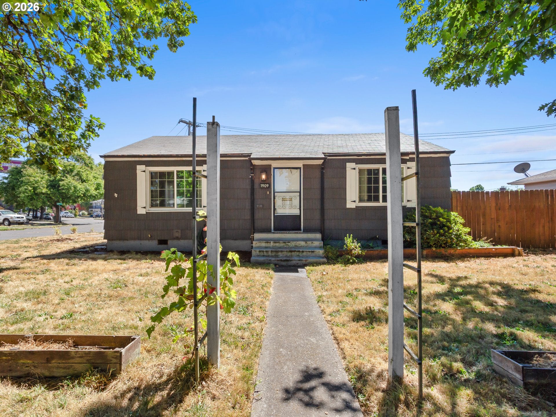 1909 Washington WAY
