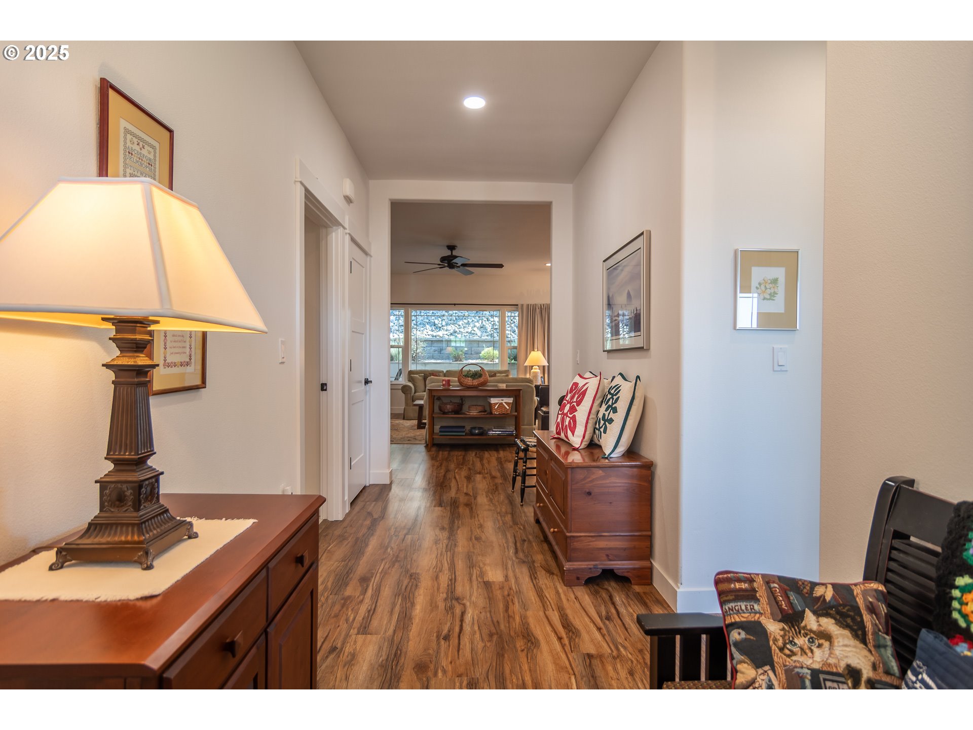625 NE CUMMINS ST