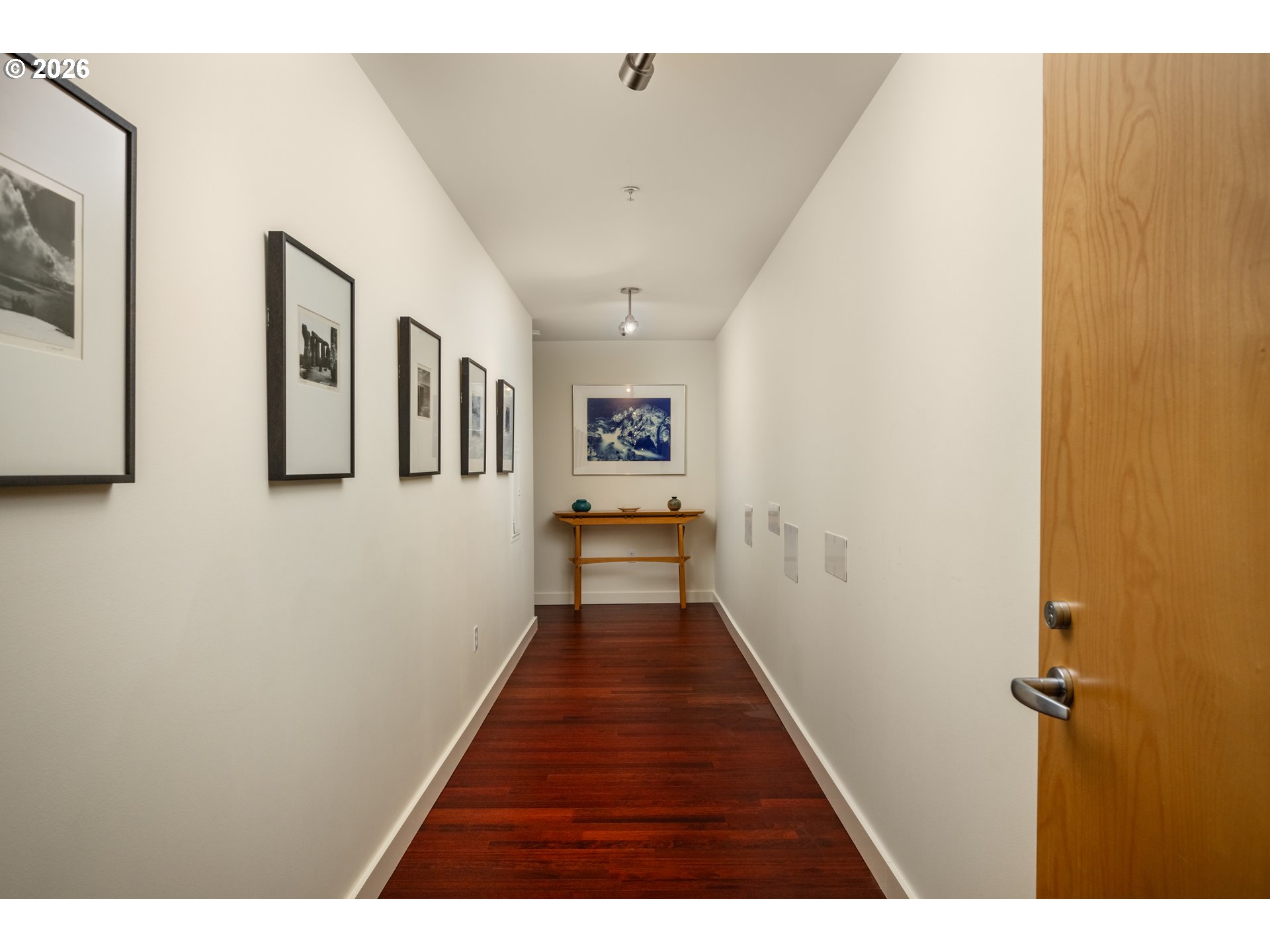 1926 W BURNSIDE ST 919