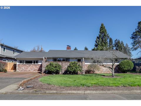 1943 MONTEREY LN Eugene OR 97401