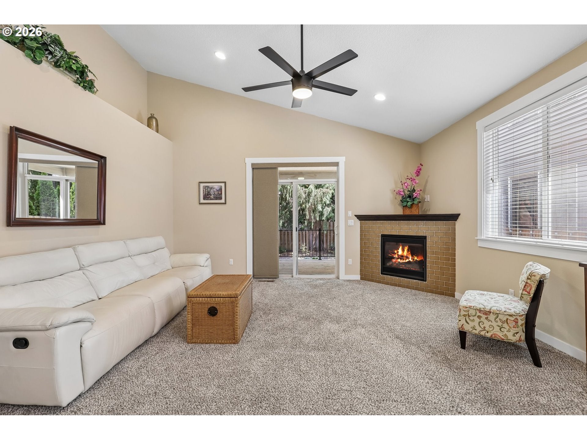 2512 NE 84TH CIR