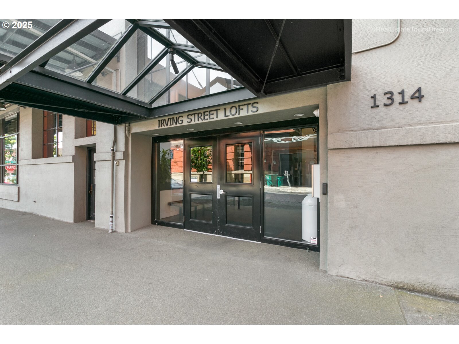 1314 NW IRVING ST 510