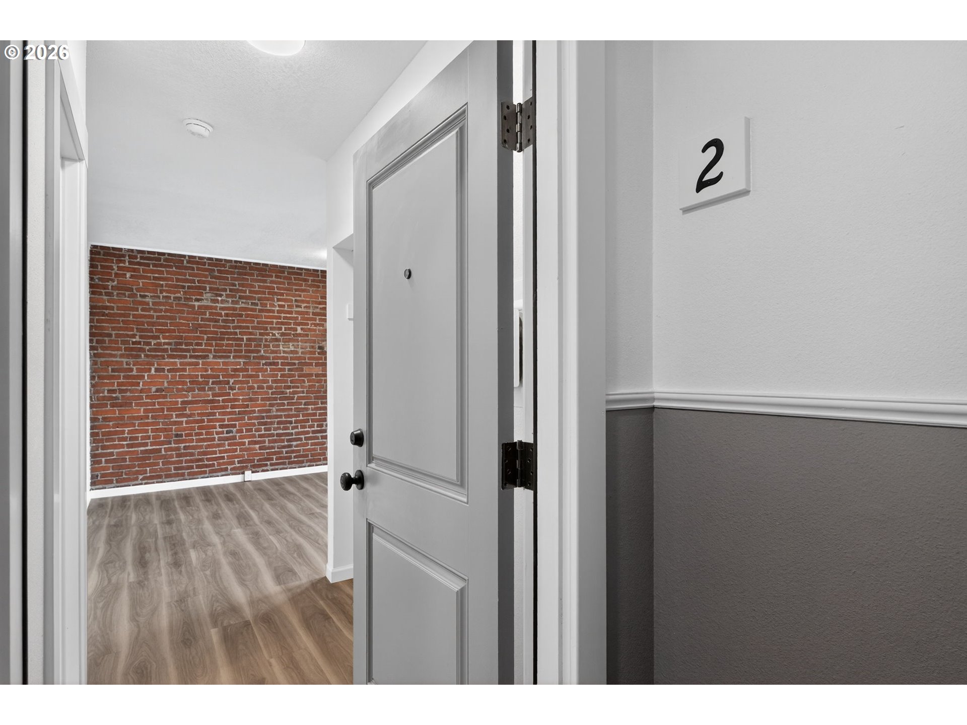 708 N KILLINGSWORTH ST 2