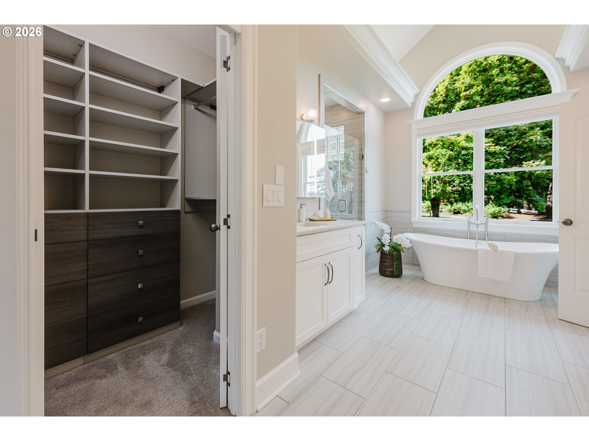 6299 SW Meridian Way, Tualatin, OR, 97062, USA, 5 Bedrooms Bedrooms, ,6 BathroomsBathrooms,Residential,Pending,6299 SW Meridian Way,717100626