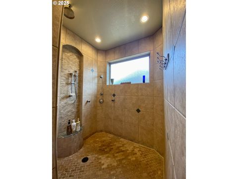 Tiny photo for 625 St Andrews Loop, Creswell, OR 97426 (MLS # 781676650)