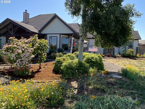 Tiny photo for 625 St Andrews Loop, Creswell, OR 97426 (MLS # 781676650)