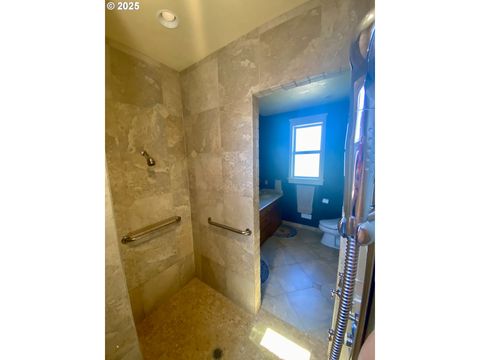 Tiny photo for 625 St Andrews Loop, Creswell, OR 97426 (MLS # 781676650)