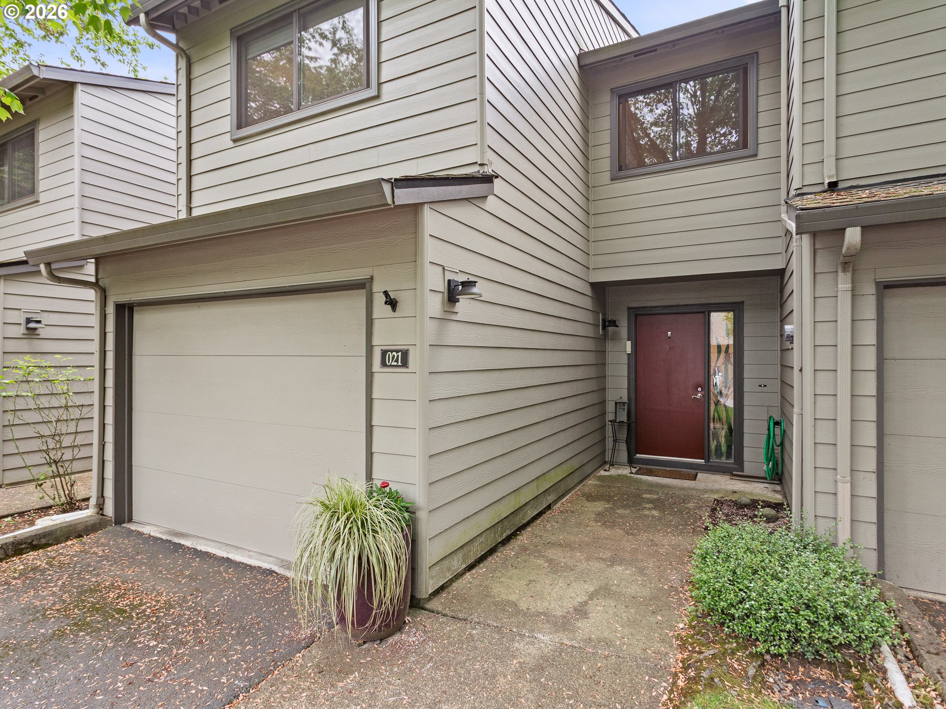 7925 NE LOOWIT LOOP 21