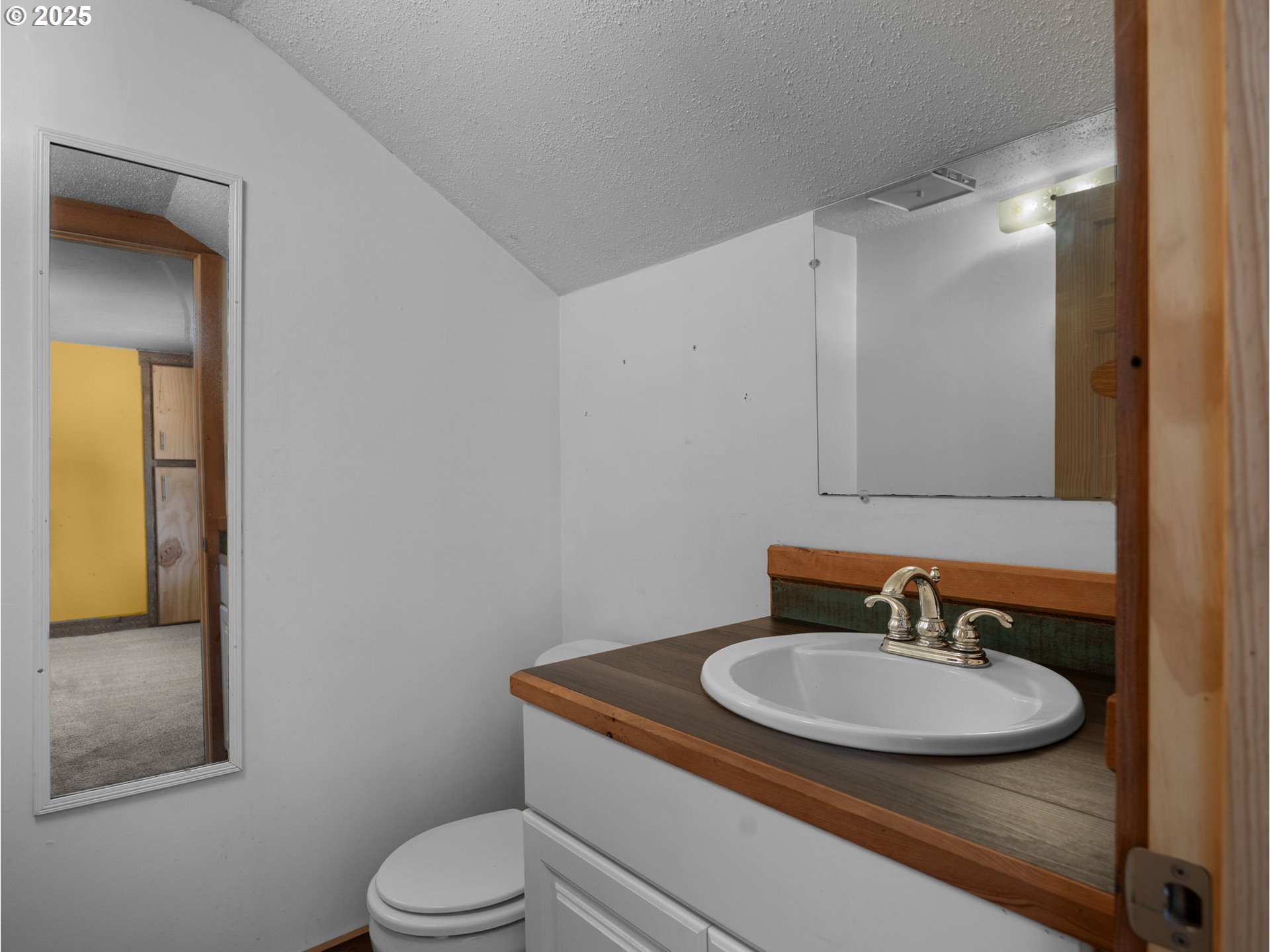 Woodburn, Oregon 97071, United States, 4 Bedrooms Bedrooms, ,2 BathroomsBathrooms,Residential,Active,128485