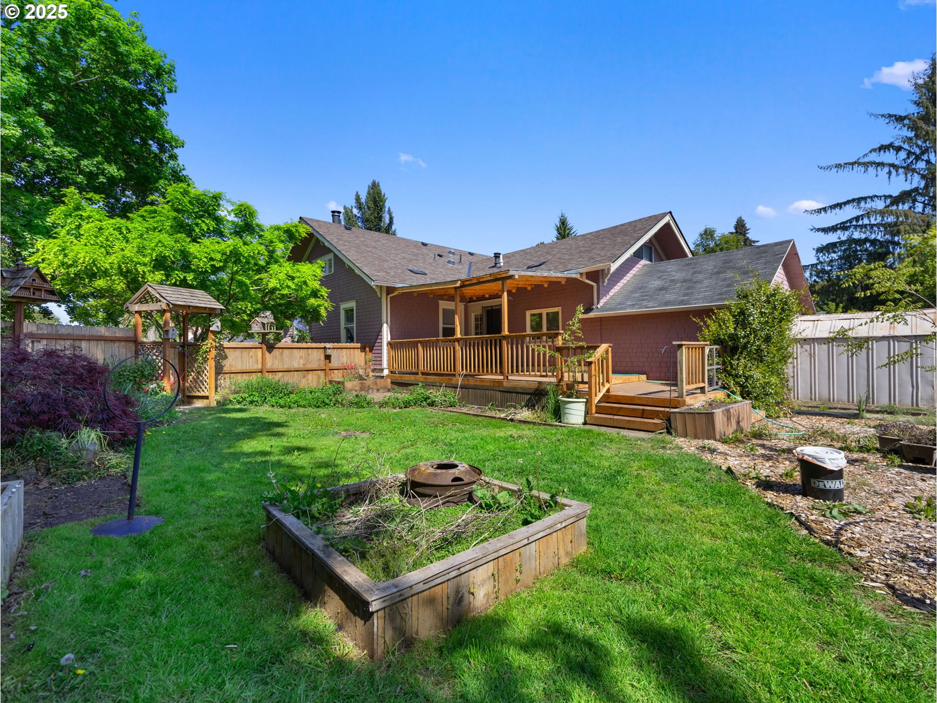 Woodburn, Oregon 97071, United States, 4 Bedrooms Bedrooms, ,2 BathroomsBathrooms,Residential,Active,128485