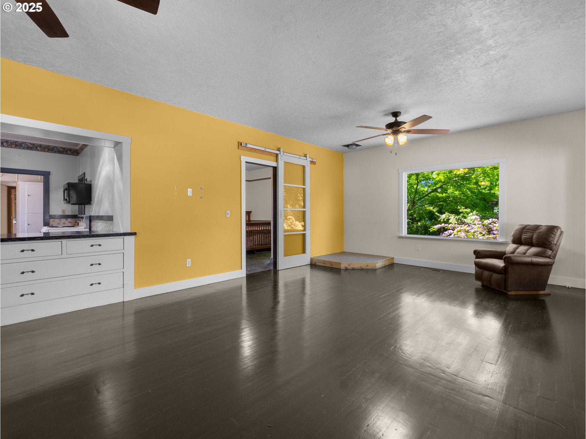 Woodburn, Oregon 97071, United States, 4 Bedrooms Bedrooms, ,2 BathroomsBathrooms,Residential,Active,128485