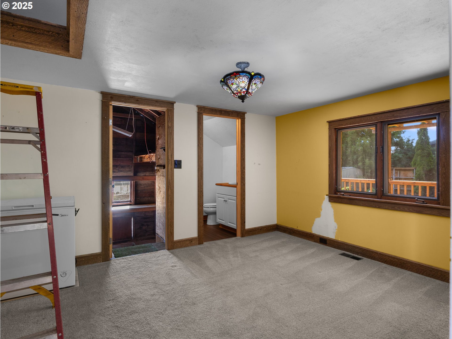 Woodburn, Oregon 97071, United States, 4 Bedrooms Bedrooms, ,2 BathroomsBathrooms,Residential,Active,128485