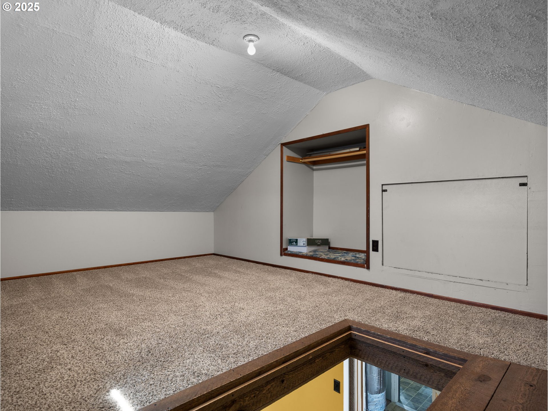 Woodburn, Oregon 97071, United States, 4 Bedrooms Bedrooms, ,2 BathroomsBathrooms,Residential,Active,128485