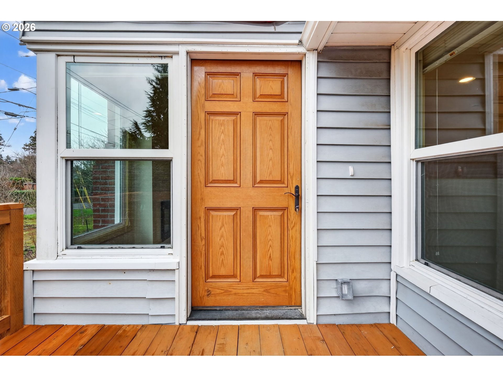 Photo 1 of 48 — 142 HOLMES LN, Oregon City, OR 97045