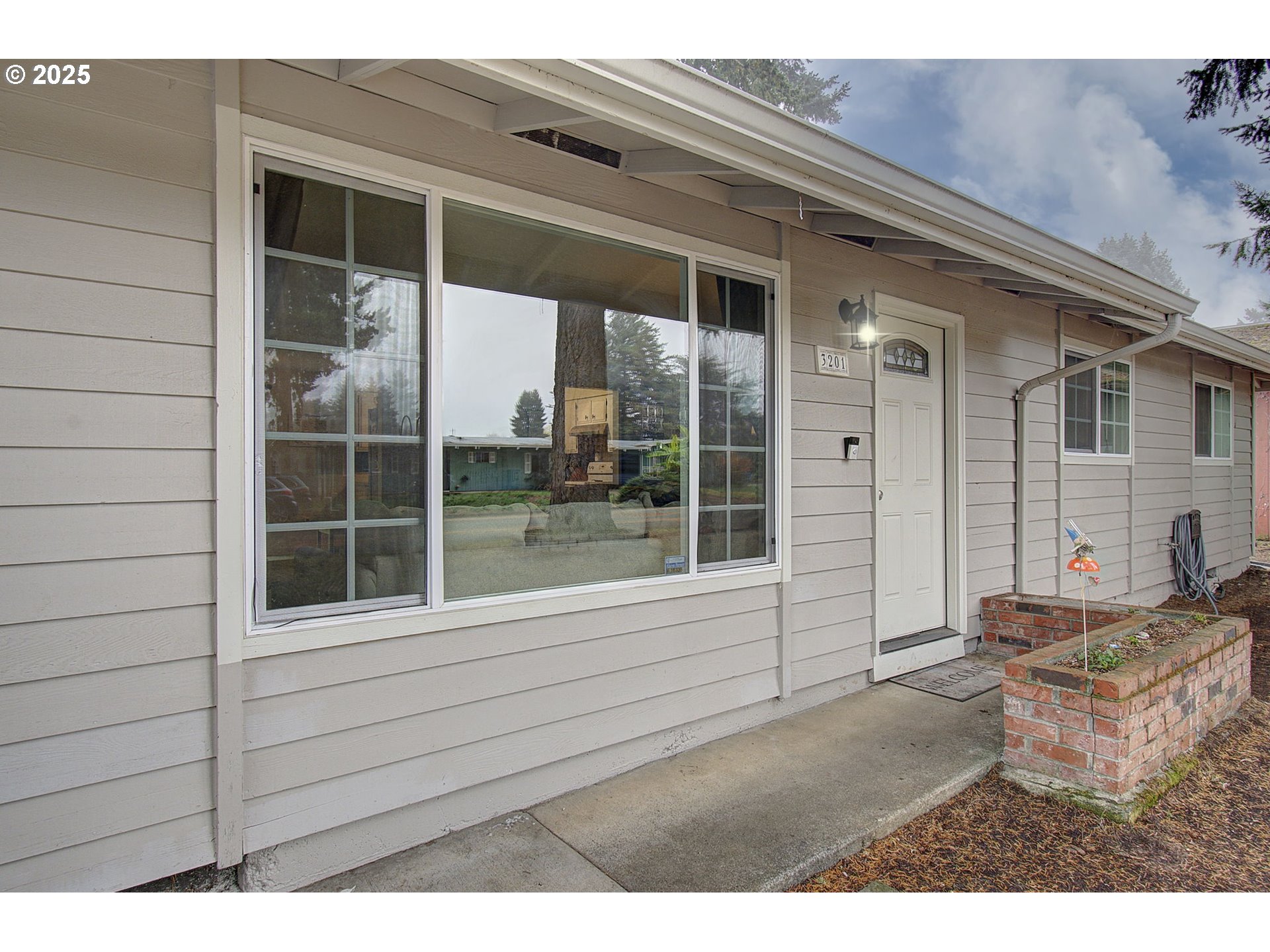 3201 NE 126TH AVE