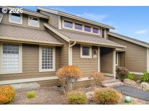 1302 HIGHLAND VIEW LOOP