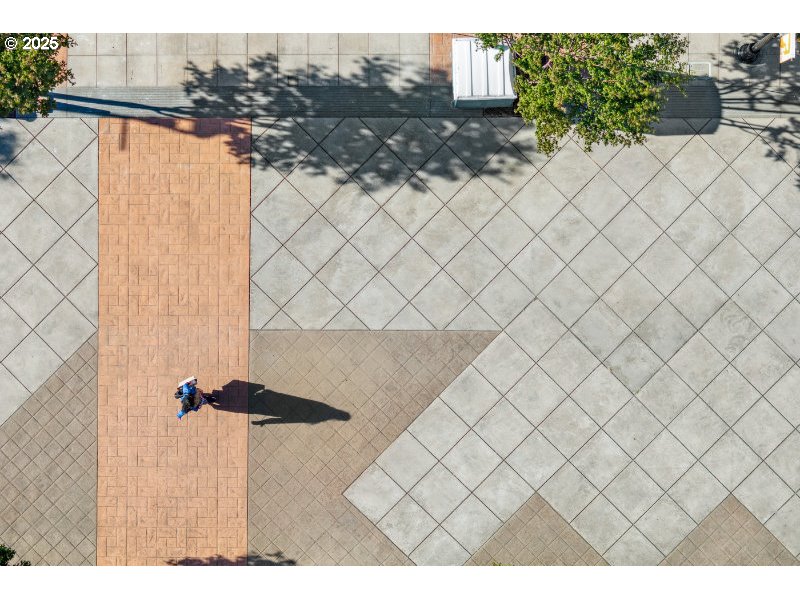 Tillamook, Oregon 97141, United States, ,Residential,Active,211418