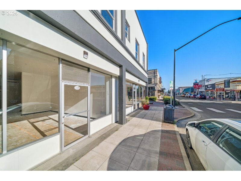 Tillamook, Oregon 97141, United States, ,Residential,Active,211418