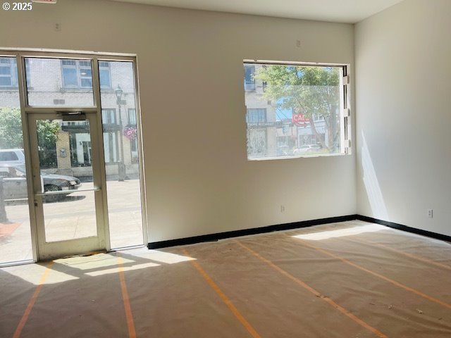 Tillamook, Oregon 97141, United States, ,Residential,Active,211418