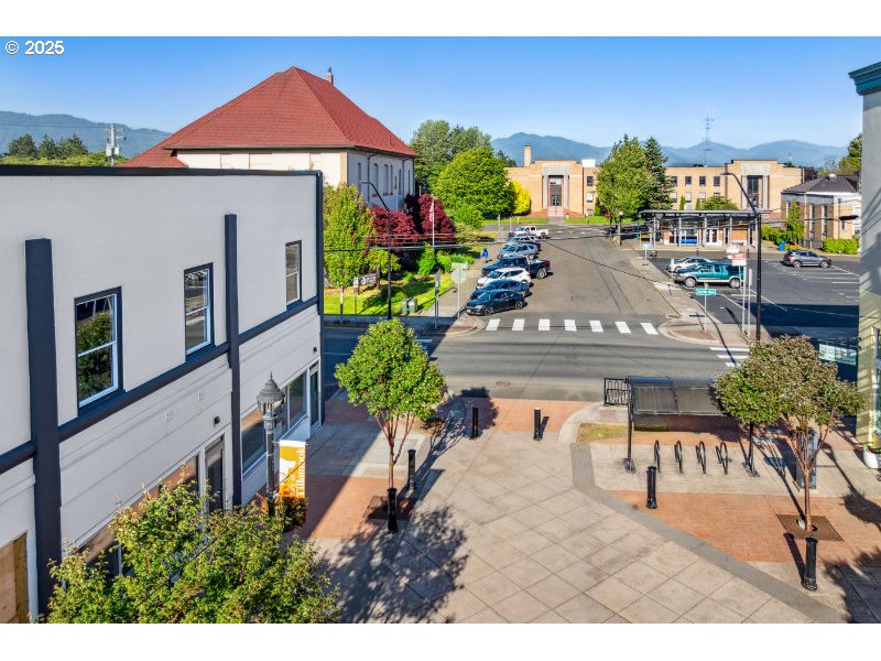 Tillamook, Oregon 97141, United States, ,Residential,Active,211418