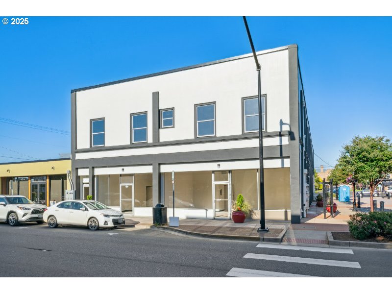 Tillamook, Oregon 97141, United States, ,Residential,Active,211418