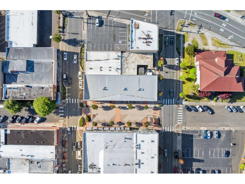 Tillamook, Oregon 97141, United States, ,Residential,Active,211418