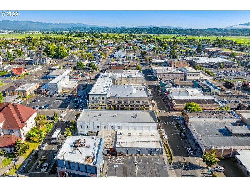 Tillamook, Oregon 97141, United States, ,Residential,Active,211418