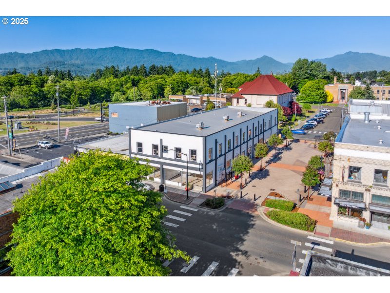 Tillamook, Oregon 97141, United States, ,Residential,Active,211418