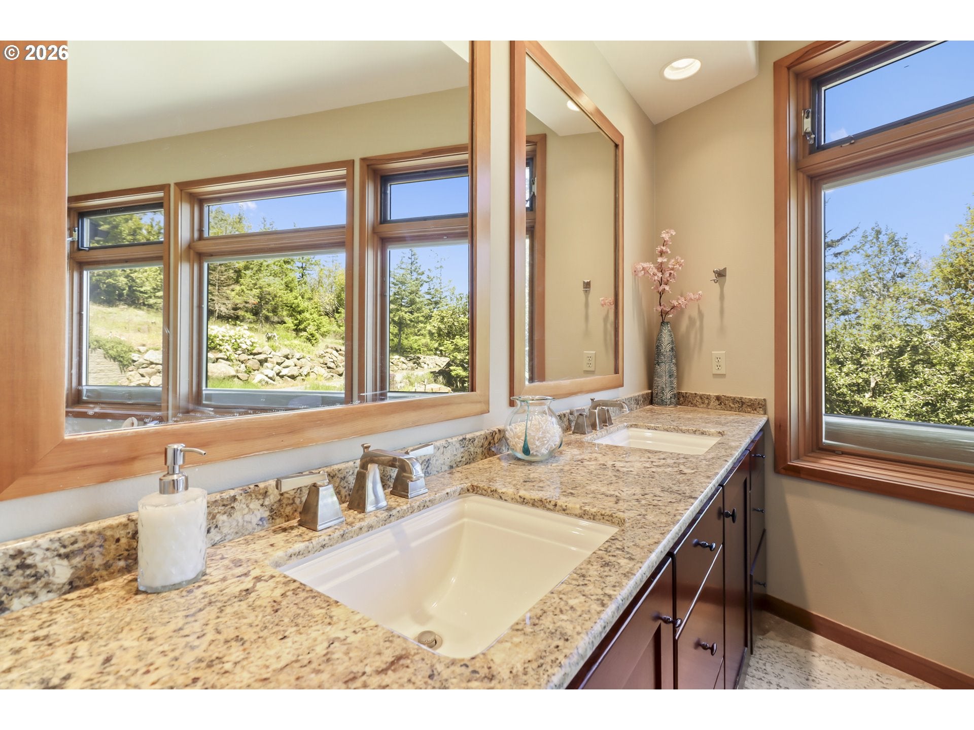 95500 Spirit Ridge Rd, Gold Beach, OR, 97444, USA, 4 Bedrooms Bedrooms, ,4 BathroomsBathrooms,Residential,Pending,95500 Spirit Ridge Rd,378591276