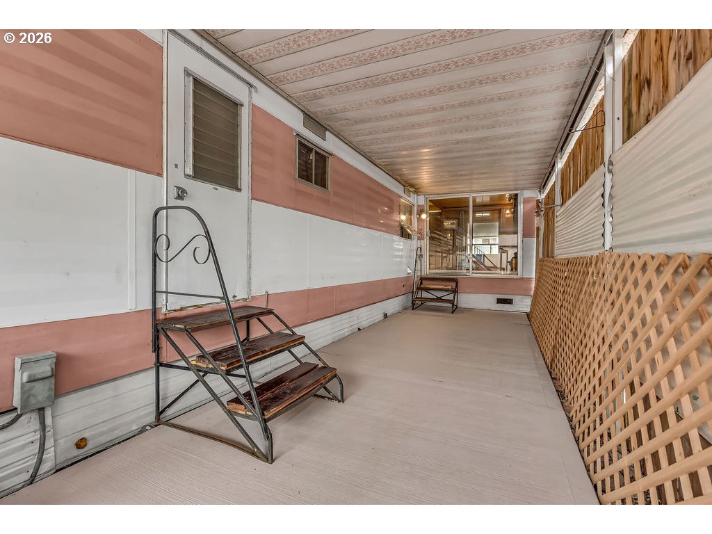 18830 HIGHWAY 99E 42