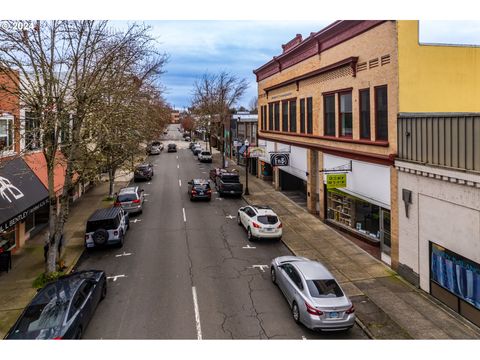 622 SE JACKSON ST Roseburg OR 97470