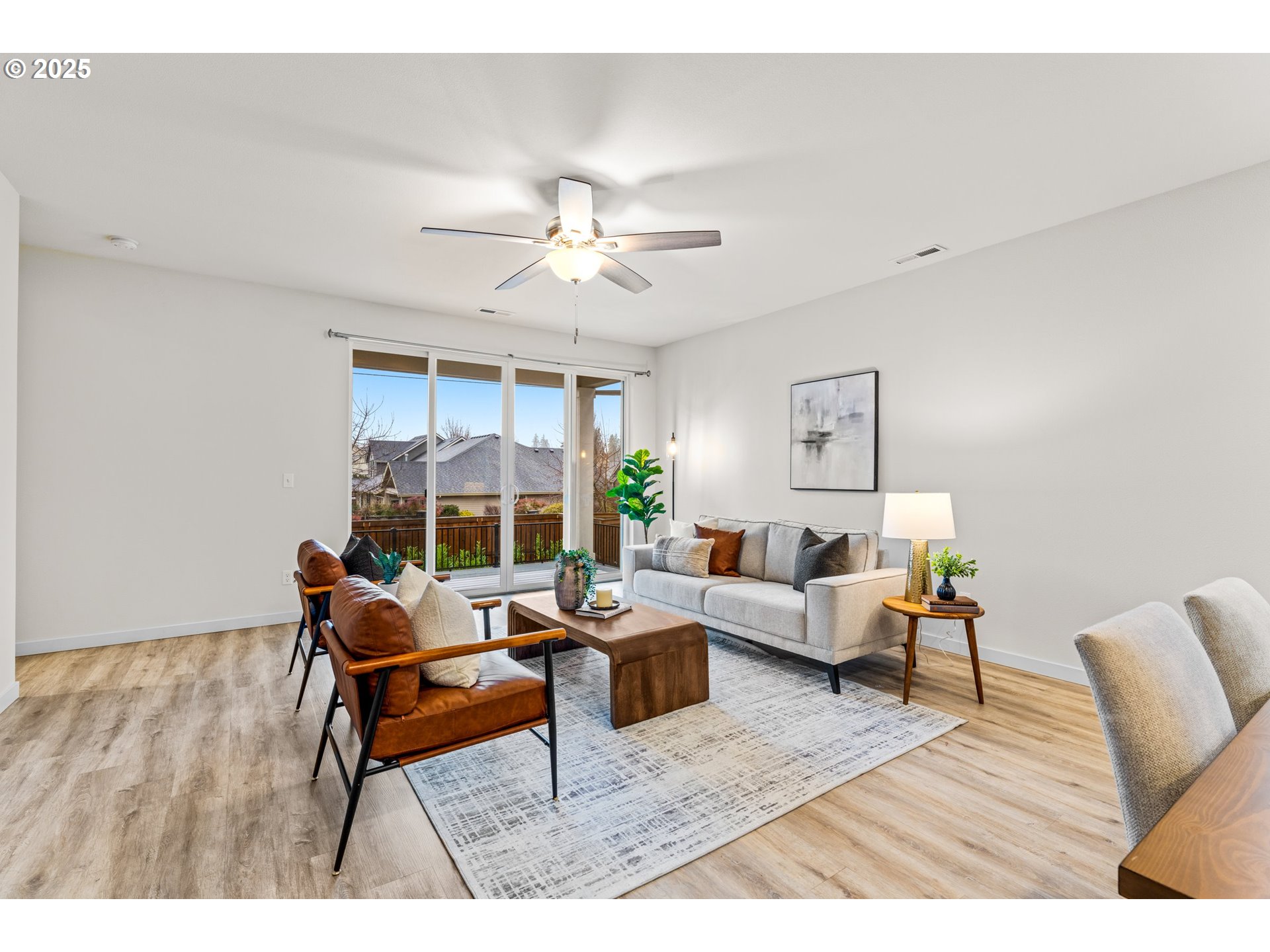 1547 N RIVER ALDER ST