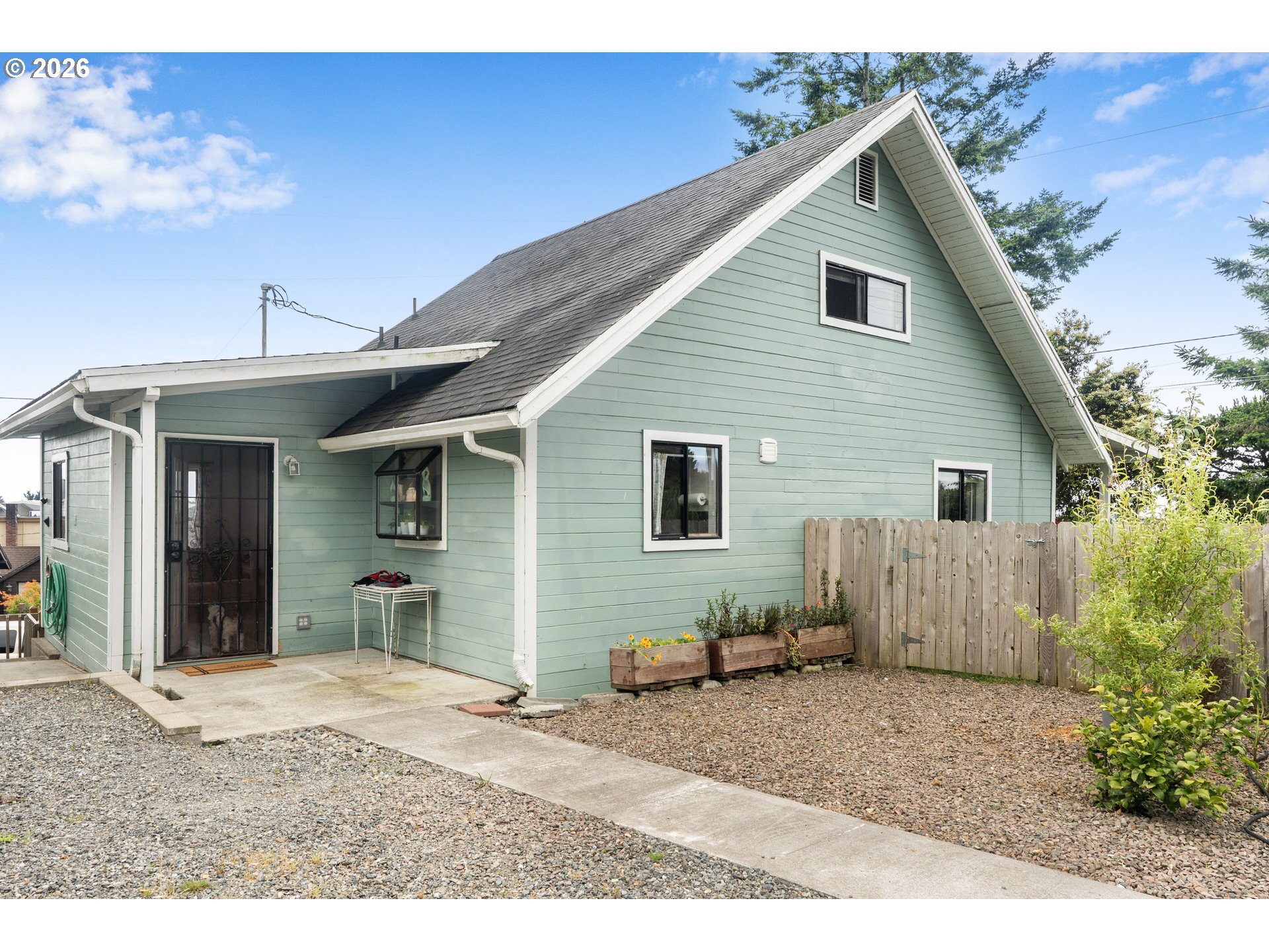 741 PACIFIC AVE