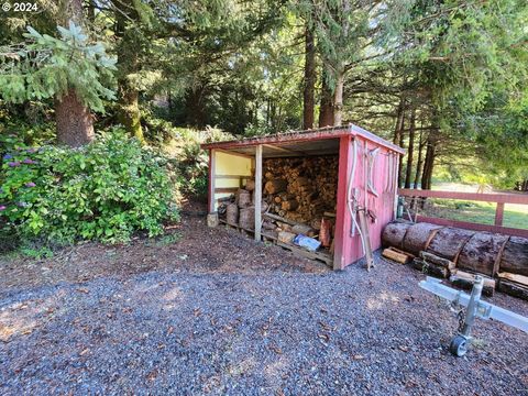 A home in Gold Beach