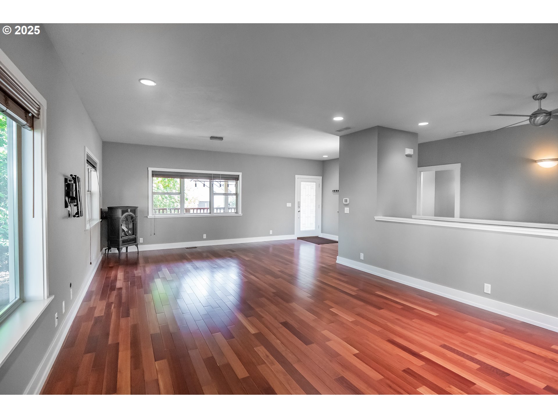 278 ROCKRIDGE CT
