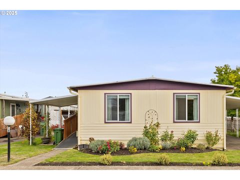 2902 E 2ND ST 18 Newberg OR 97132