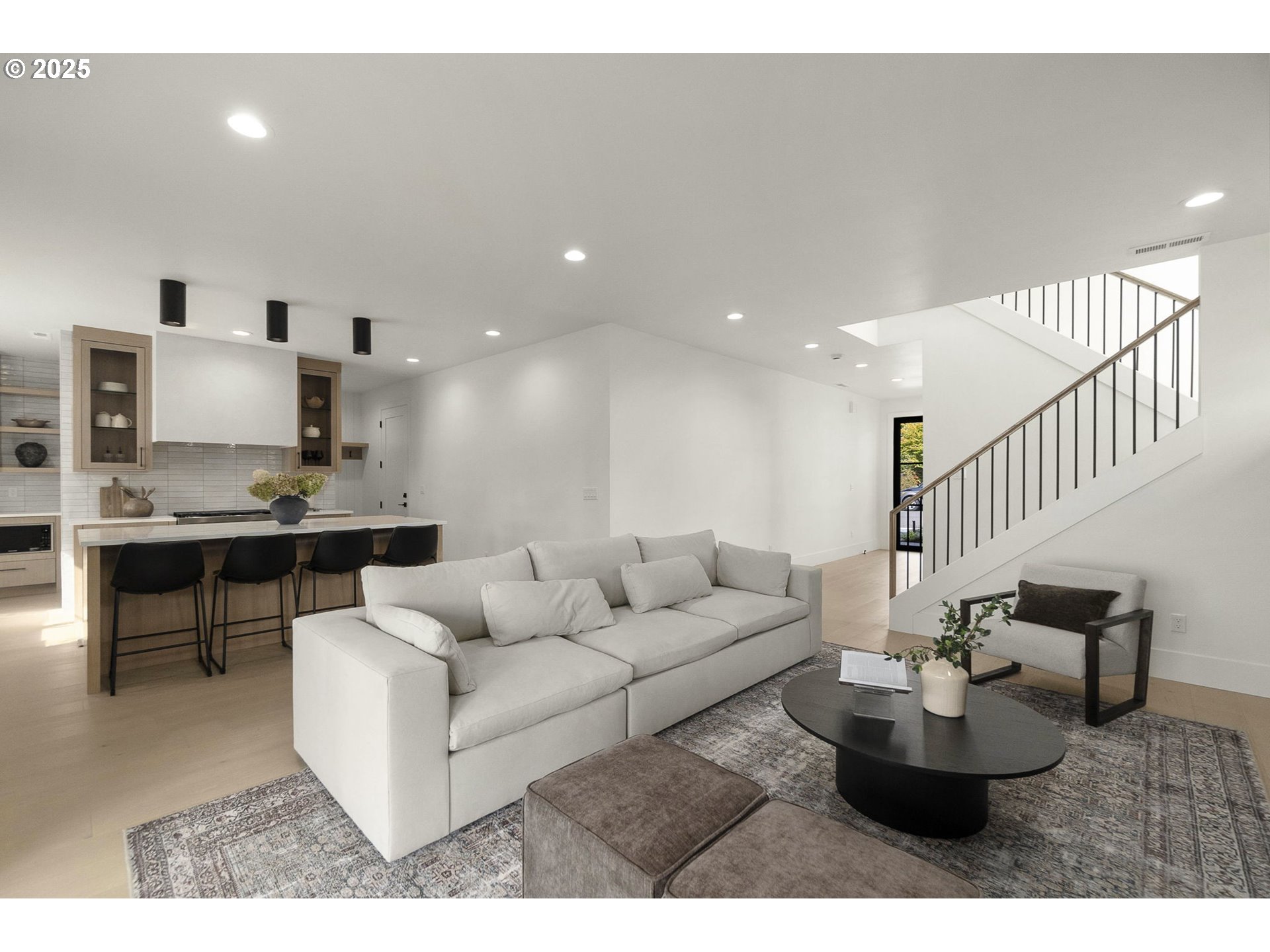 501 W 30TH ST