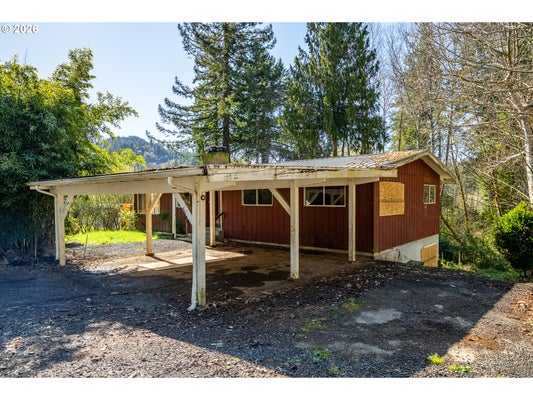 11736 ORCHARD AVE, MAPLETON, OR 97453 - Image 21bcc53cea8af2d76cb2fe8dfbe39ad4/1807472047