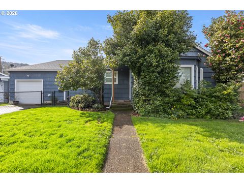 824 W NEBO ST Roseburg OR 97471