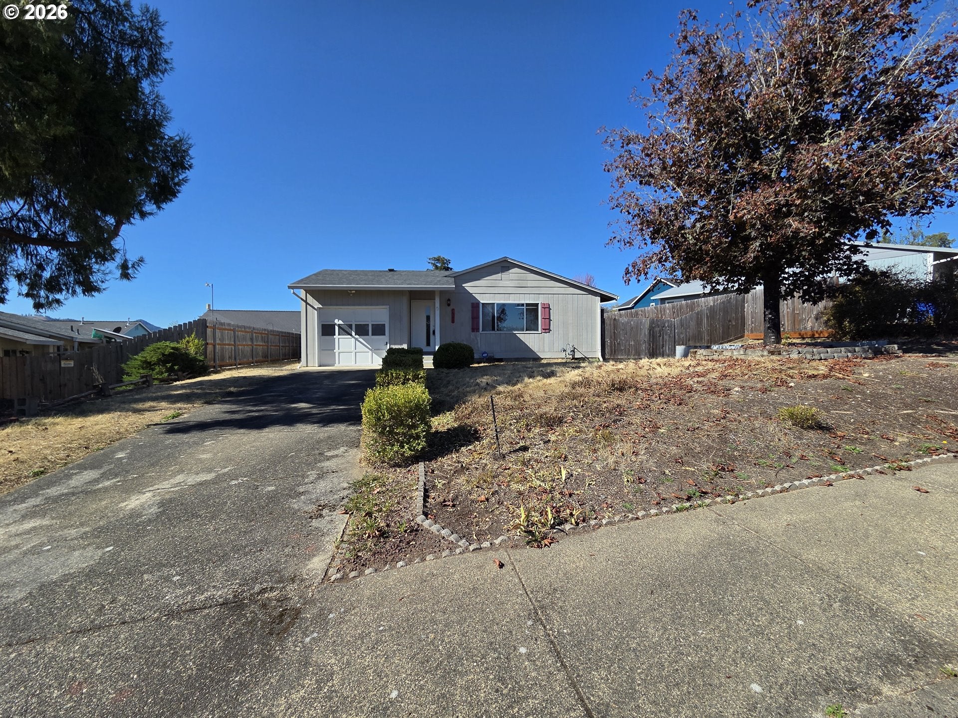 410 NW ELIZABETH AVE