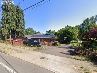 7817 SE STRAWBERRY LN