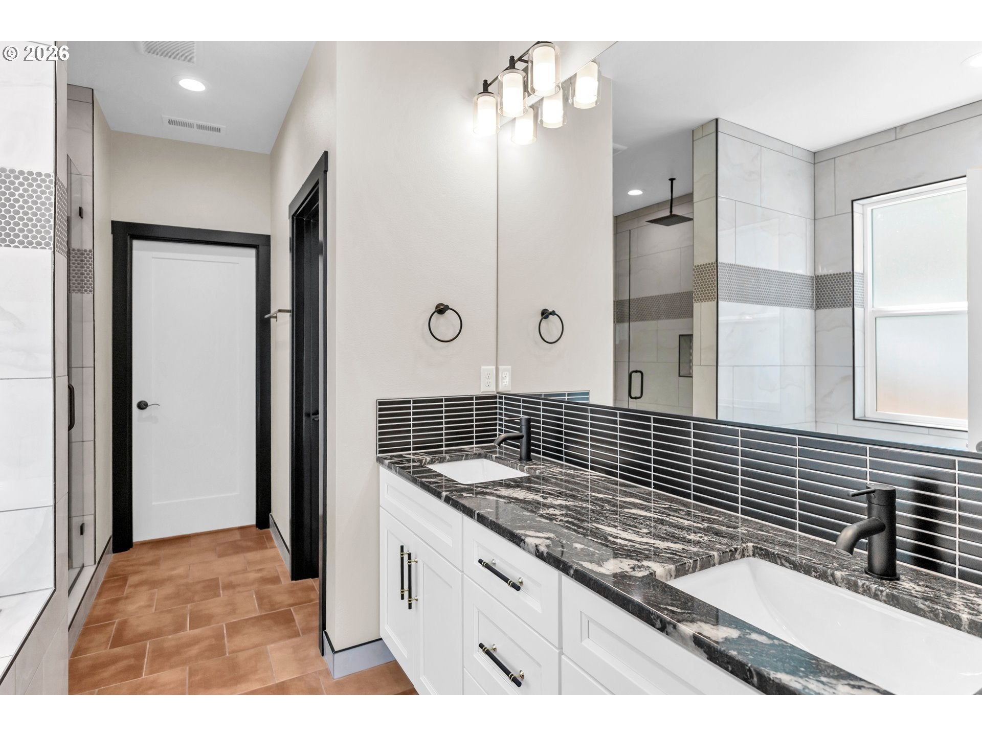 550 SE 8TH AVE