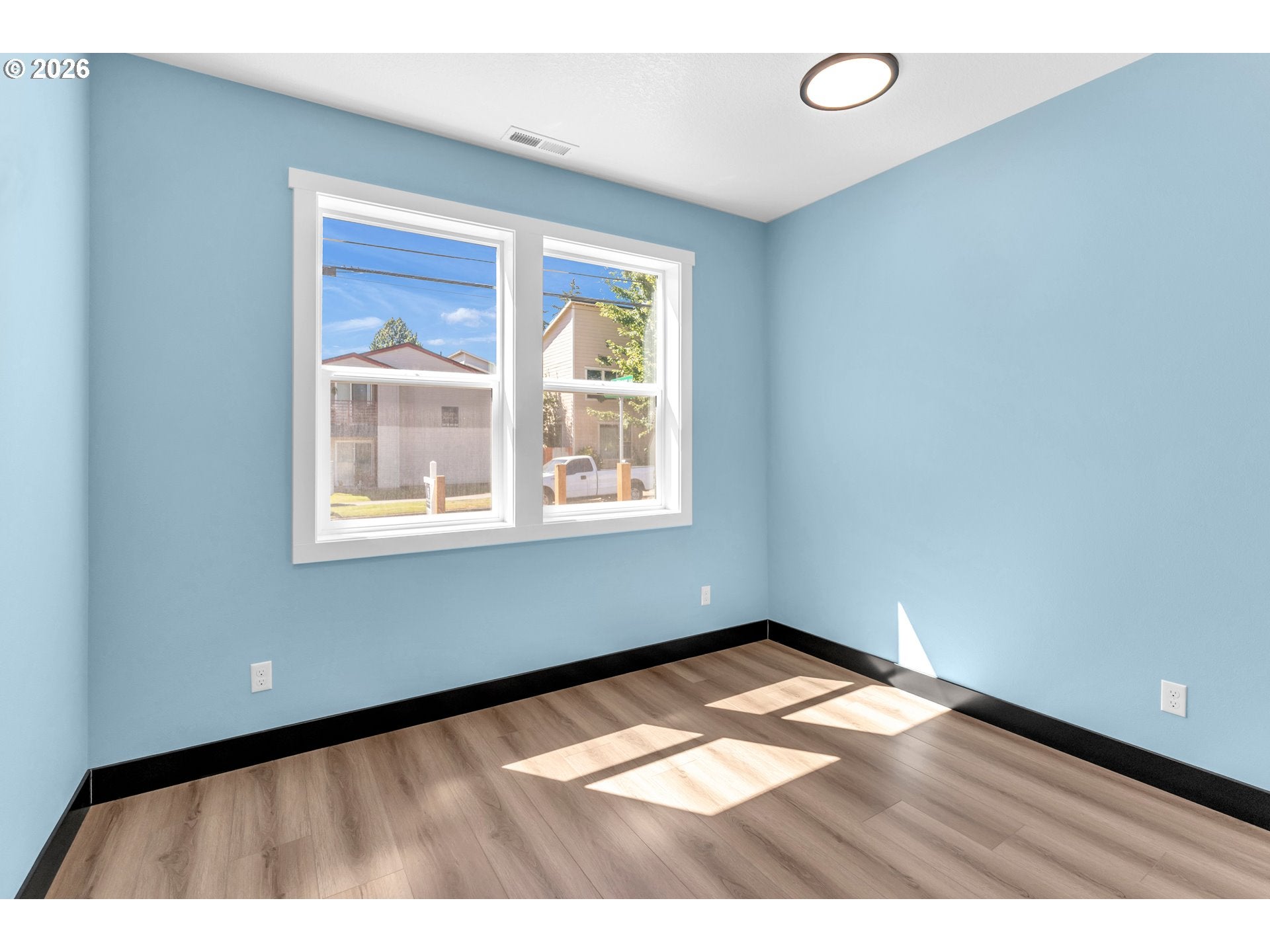 550 SE 8TH AVE