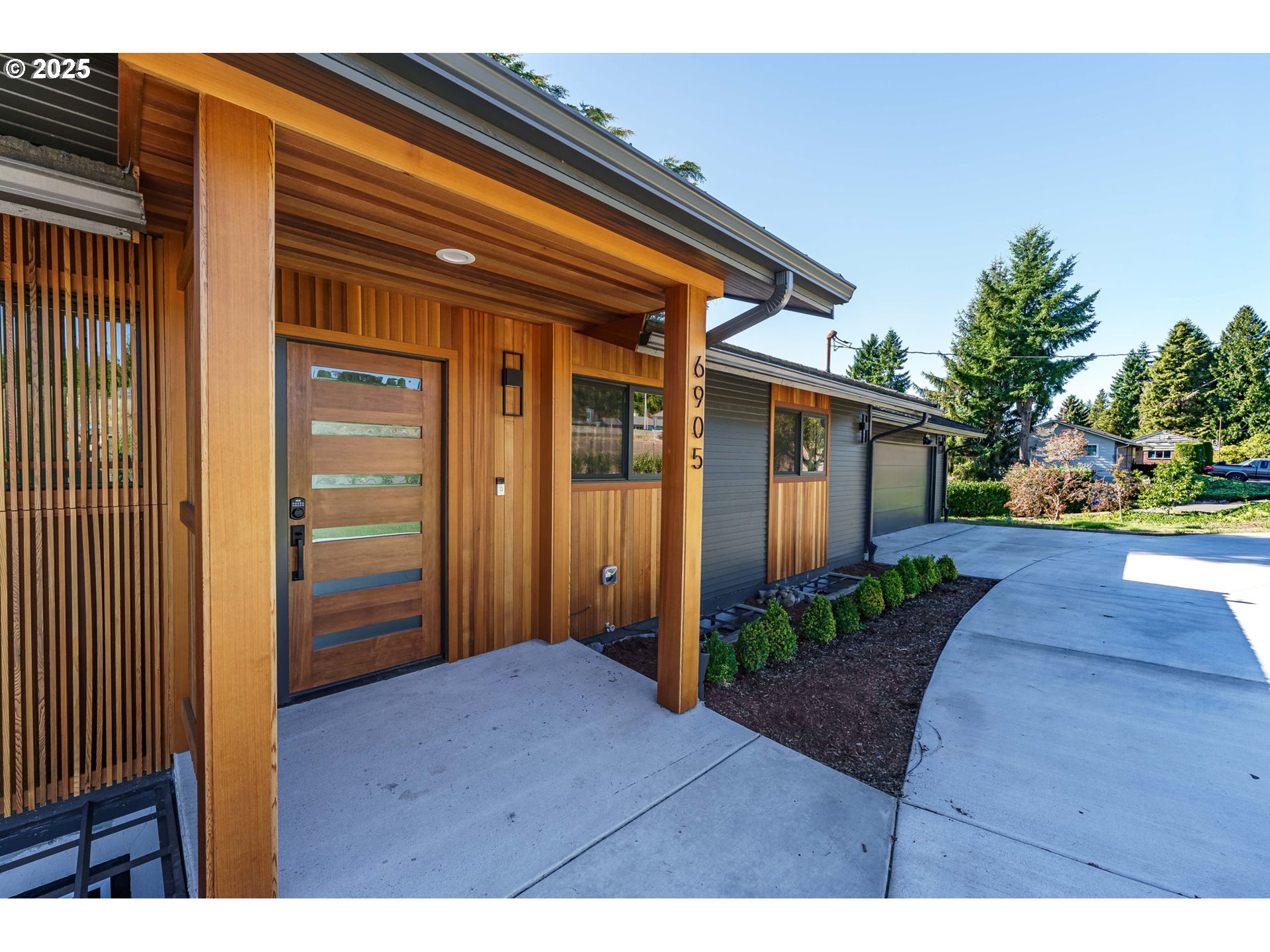 6905 SE EVERGREEN HWY