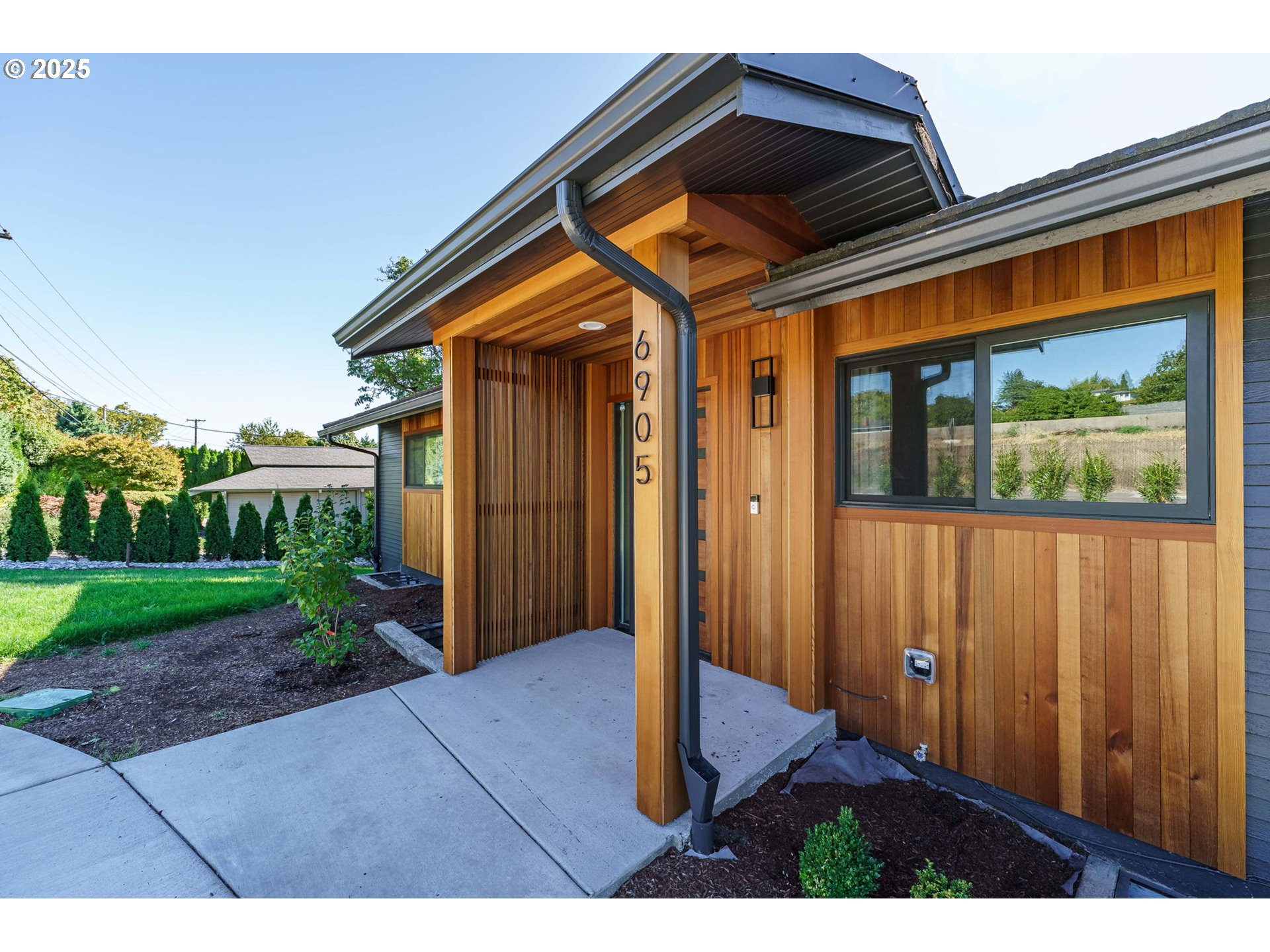 6905 SE EVERGREEN HWY