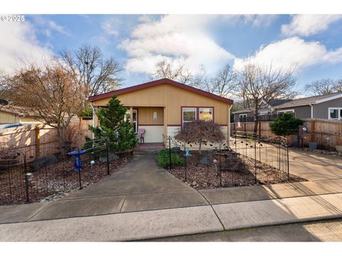 A home in Myrtle Creek